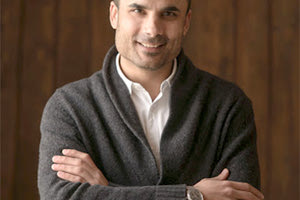 Ο συγγραφέας Νικόλας Σμυρνάκης