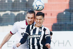 ΟΦΗ και Λάρισα είναι δύο από τις ομάδες που δίνουν μάχη για τα πλέι οφ