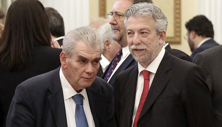 Αιχμές κατά του πρώην αναπληρωτή υπουργού Δικαιοσύνης Δημήτρη Παπαγγελόπουλου για τα όσα έχουν κατατεθεί σε βάρος του στην Προανακριτική Επιτροπή άφησε ο πρώην υπουργός Δικαιοσύνης Σταύρος Κοντονής.