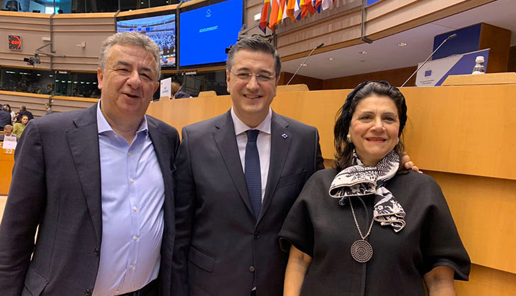 Ο περιφερειάρχης Κρήτης Σταύρος Αρναουτάκης και ο περιφερειάρχης Αζορών Vasco Cordeiro στην Επιτροπή των Περιφερειών