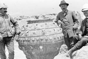 Η φωτογραφία της ημέρας: Από τις ανασκαφές της Φαιστού στις αρχές του εικοστού αιώνα