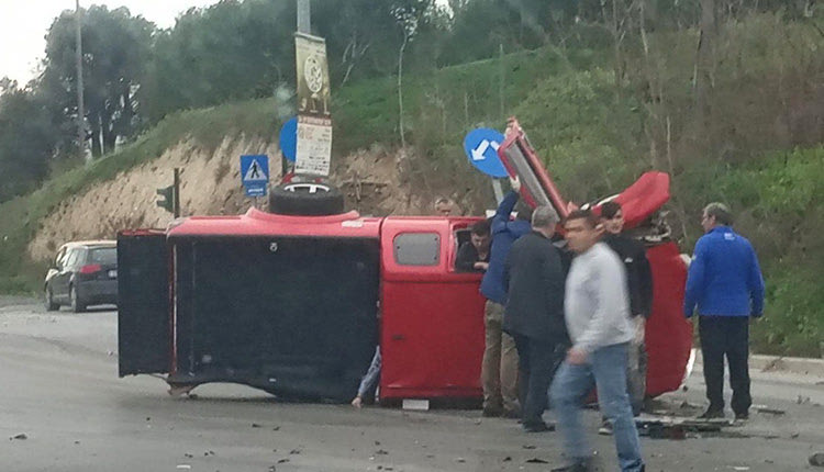 Ενα ακόμη τροχαίο χθες νωρίς το πρωί στη διασταύρωση του ΠΑΓΝΗ