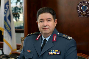 Ο αρχηγός της ΕΛ.ΑΣ. Μ. Καραμαλάκης