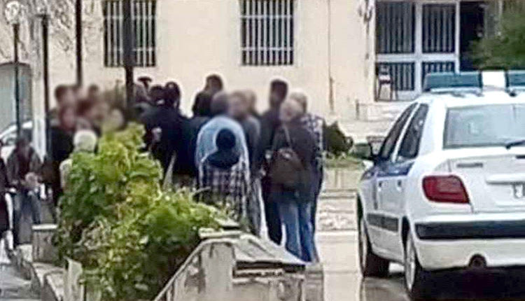 ενώπιον του ανακριτή Λασιθίου ο άνθρωπος που αναίτια και χωρίς κανένα δισταγμό σκόρπισε το θάνατο πριν λίγες ημέρες στις Κουρούνες Λασιθίου.
