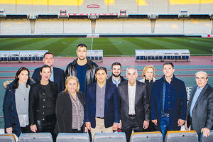 Ο κ. Αυγενάκης με μέλη της οργανωτικής επιτροπής του προγράμματος