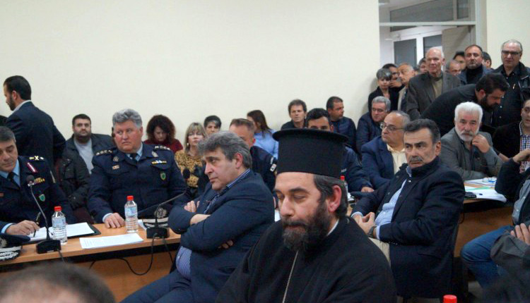 Στιγμιότυπο από τη συνεδρίαση του Δημοτικού Συμβουλίου Γόρτυνας για την καλύτερη αστυνόμευση μετά τα απανωτά κρούσματα παραβατικότητας στο Ασήμι