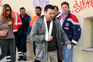 Ο 46χρονος διασώστης του ΕΚΑΒ, θύμα της άγριας επίθεσης