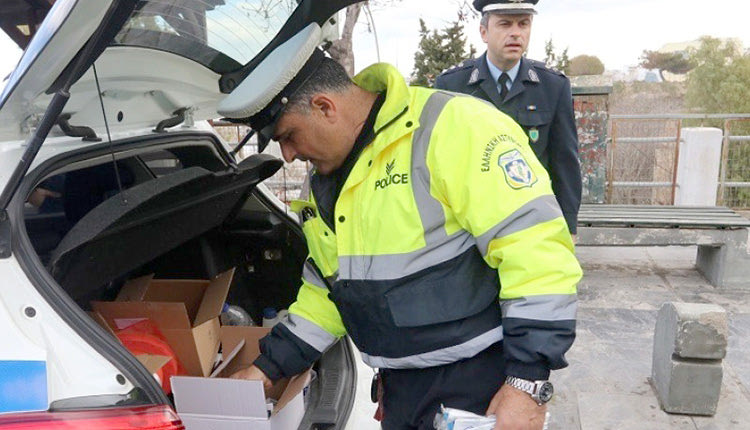 αλκοόλομετρα έδιναν χθες οι αστυνομικοί της Τροχαίας Ηρακλείου στους οδηγούς
