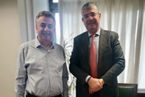 Με τον υφυπουργό Ανάπτυξης Γιάννη Τσακίρη που είναι υπεύθυνος για τις Δημόσιες Επενδύσεις και το ΕΣΠΑ, συναντήθηκε στην Αθήνα ο περιφερειάρχης Κρήτης Σταύρος Αρναουτάκης