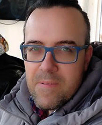 Ο Μηνάς Αλμπαντάκης