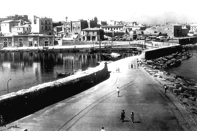 Η φωτογραφία της ημέρας: ΤΟ ΛΙΜΑΝΙ του Ηρακλείου στις αρχές της δεκαετίας του ’60.