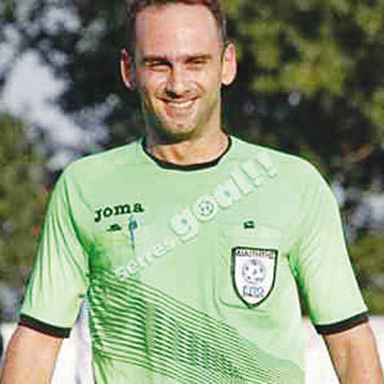 Ένα απίστευτο πέναλτι που ήδη έχει γίνει viral σε όλη τη χώρα, καταλόγισε ο διαιτητής Τζουμαλάκης