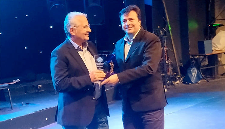 Ο κ. Μωυσάκης με τον κ. Συριγωνάκη στην ετήσια εορταστική εκδήλωση της ΕΠΣΗ