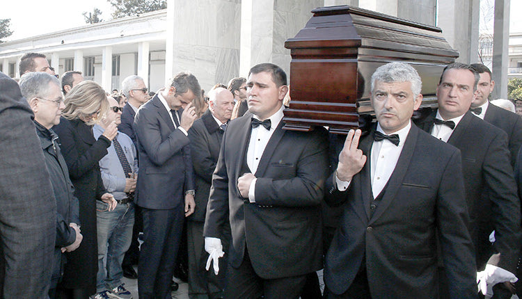 ΚΙΚΗ ΔΗΜΟΥΛΑ: Η Ελλάδα αποχαιρέτησε τη μεγάλη ποιήτρια