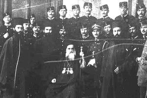 Η φωτογραφία της ημέρας: Κρήτες χωροφύλακες επισκέφτηκαν τον Ιούλιο του 1919 το Φανάρι.