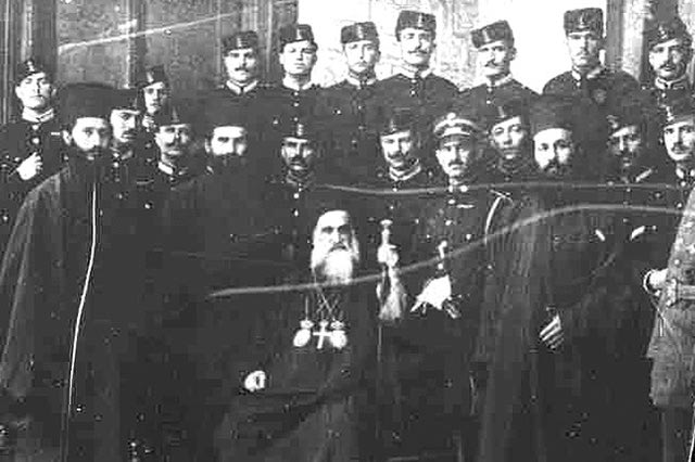 Η φωτογραφία της ημέρας: Κρήτες χωροφύλακες επισκέφτηκαν τον Ιούλιο του 1919 το Φανάρι.