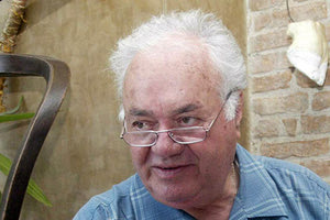 Ο Μανόλης Καρέλλης