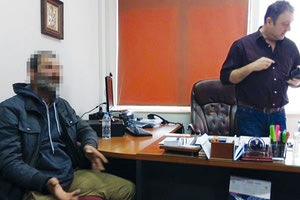 Θύμα ξυλοδαρμού διανομέας των ΕΛ-ΤΑ