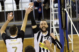 Η ομάδα βόλεϊ του ΟΦΗ