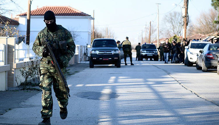 Κλείνουν τα σύνορα Ελλάδας-Τουρκίας μετά την απόφαση του ”Σουλτάνου” να ανοίξει τα σύνορα της γειτονικής χώρας για τους πρόσφυγες.