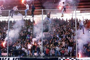 κόσμος - γήπεδο ΟΦΗ