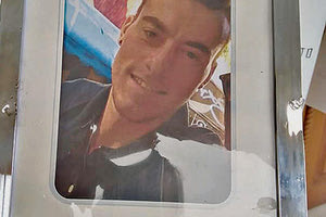 Περίσσεψε ο πόνος στην κηδεία του Νίκου