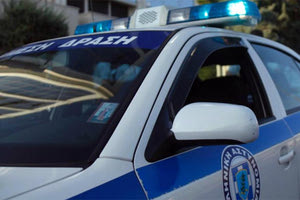 ΨΑΧΝΟΥΝ ΤΟ ΠΤΩΜΑ: «Έσφαξα τον νονό μου γιατί κακοποιούσε τη μητέρα μου»