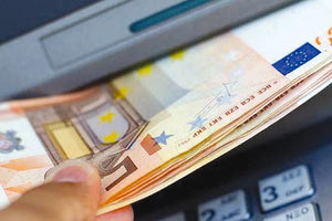 λεφτά του ΑΤΜ