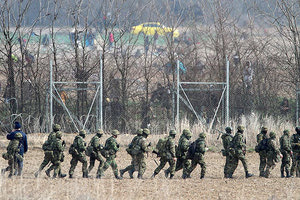 Στρατός στο σημείο συνοριακής διέλευσης στις Καστανιές του Έβρου
