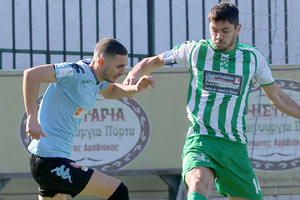 ο Πήλιος και Πετράκης σε φάση από το ντέρμπι του ΠΟΑ επί του Πόρου