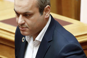 ο Χάρης Μαμουλάκης