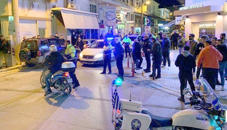 επεισόδια σημειώθηκαν τις βραδινές ώρες της Κυριακής της Αποκριάς στο κέντρο των Χανίων