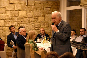 βρέθηκαν από την παράταξη Λαμπρινού στη μάζωξη που έγινε στο «Μαρίνα»