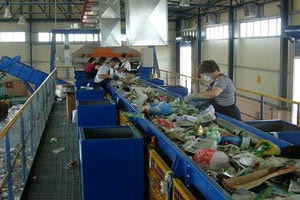 ανακύκλωση στο Κέντρο Διαλογής Ανακυκλώσιμου Υλικού (ΚΔΑΥ)