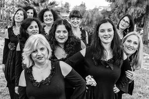 Το φωνητικό σύνολο Thirathen Vocal Group