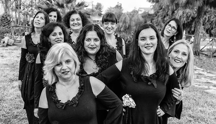 Το φωνητικό σύνολο Thirathen Vocal Group