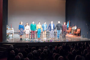 Θερμό χειροκρότημα στην πρεμιέρα του έργου “Γιοι και κόρες” από το ΔΗΠΕΘΕΚ