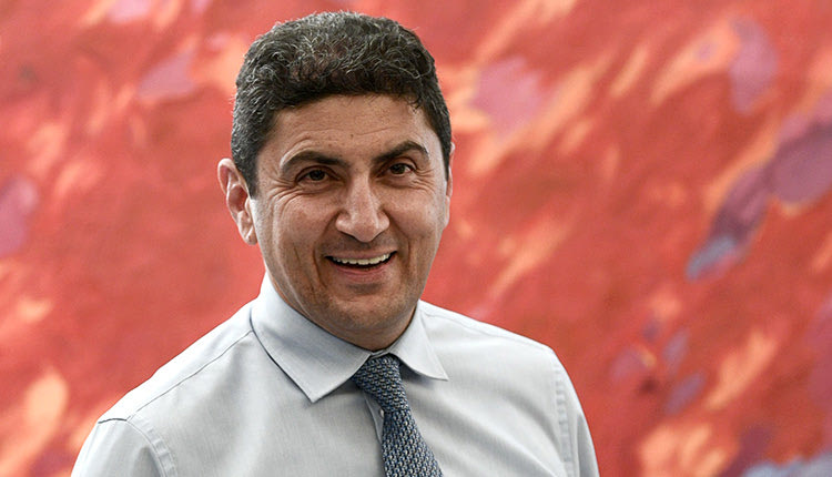 ο υφυπουργός Αθλητισμού Λευτέρης Αυγενάκης