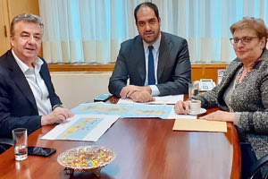 Συνάντηση στο Υπουργείο Υποδομών ο περιφερειάρχης Κρήτης Σταύρος Αρναουτάκης και ο υφυπουργός Υποδομών Γιάννης Κεφαλογιάννης, παρουσία της αντιπεριφερειάρχη Ρεθύμνου Μαρίας Λιονή.