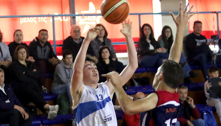 Φάση από το παιχνίδι Παίδων Ηράκλειο - Ανδρογέας