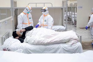 Ένας ασθενής περιγράφει την εμπειρία του με τον κοροναϊό