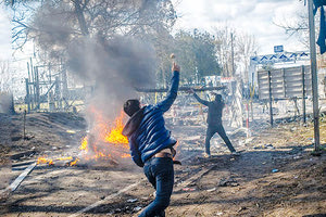 Συνεχίζονται οι εντάσεις στα σύνορα