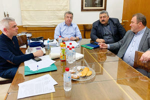 Το έργο Πλάτανος - Σφηνάρι του επαρχιακού οδικού δικτύου ο Περιφερειάρχης Κρήτης Σταύρος Αρναουτάκης