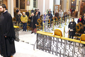 Οι φετινοί Χαιρετισμοί δεν θυμίζουν σε τίποτα προηγούμενες χρονιές