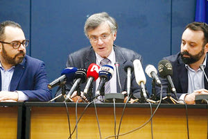 Ο εκπρόσωπος τύπου του Υπουργείου Υγείας, καθηγητής λοιμωξιολογίας Σωτήρης Τσιόδρας, ανακοινώνει νέα κρούσματα κοροναϊού