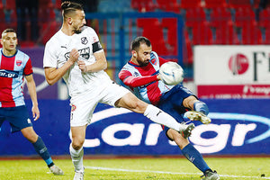 ο Κώστας Γιαννούλης του ΟΦΗ