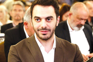 Αντιδράσεις για τον Χριστοδουλάκη