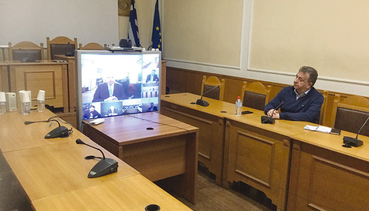 Σε τηλεδιάσκεψη των Περιφερειαρχών της χώρας που έγινε χθες, συμμετείχε από την Κρήτη ο Περιφερειάρχης Σταύρος Αρναουτάκης,