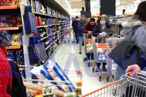 στους διαδρόμους των σούπερ-μάρκετ