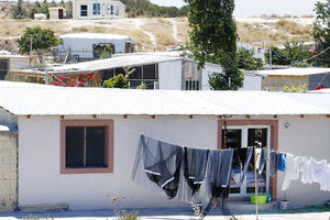 Στην παραγκούπολη του καταυλισμού των Ρομά